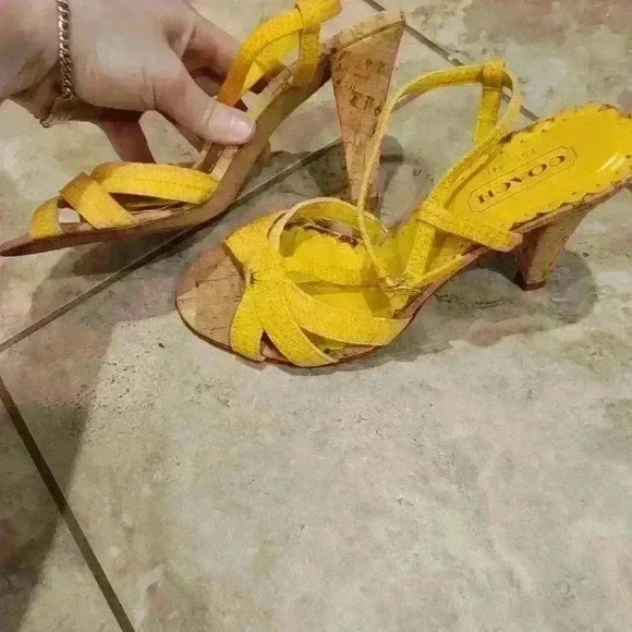 EUC women's Coach heels, sunflower yellow, strappy sandals, sz 7, $50 - Picture 3 of 5